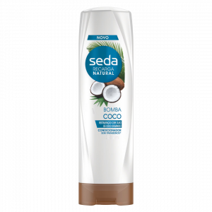 Après avoir nettoyé vos cheveux, vous cherchez le soin qui va sceller la nutrition et transformer leur texture ? Alors, plongez votre chevelure dans la richesse onctueuse de l'huile de coco.