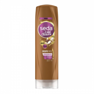 Vos cheveux crépus sont magnifiques mais réclament une nutrition intense pour révéler toute leur puissance ? Alors, découvrez le soin co-créé avec une experte, spécialement pensé pour les besoins de votre chevelure.