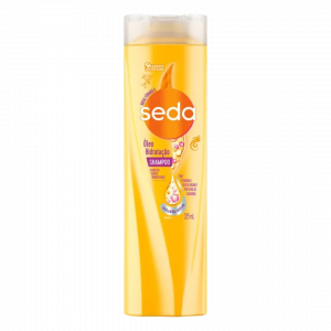 Vos cheveux sont-ils déshydratés et manquent-ils de vitalité, mais vous craignez que les shampooings hydratants ne les rendent lourds ? Alors, découvrez le pouvoir d'un nettoyage qui infuse l'hydratation dès la première étape.